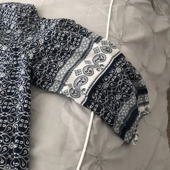 Style & Co tunic style blouse - Picture 3 of 6